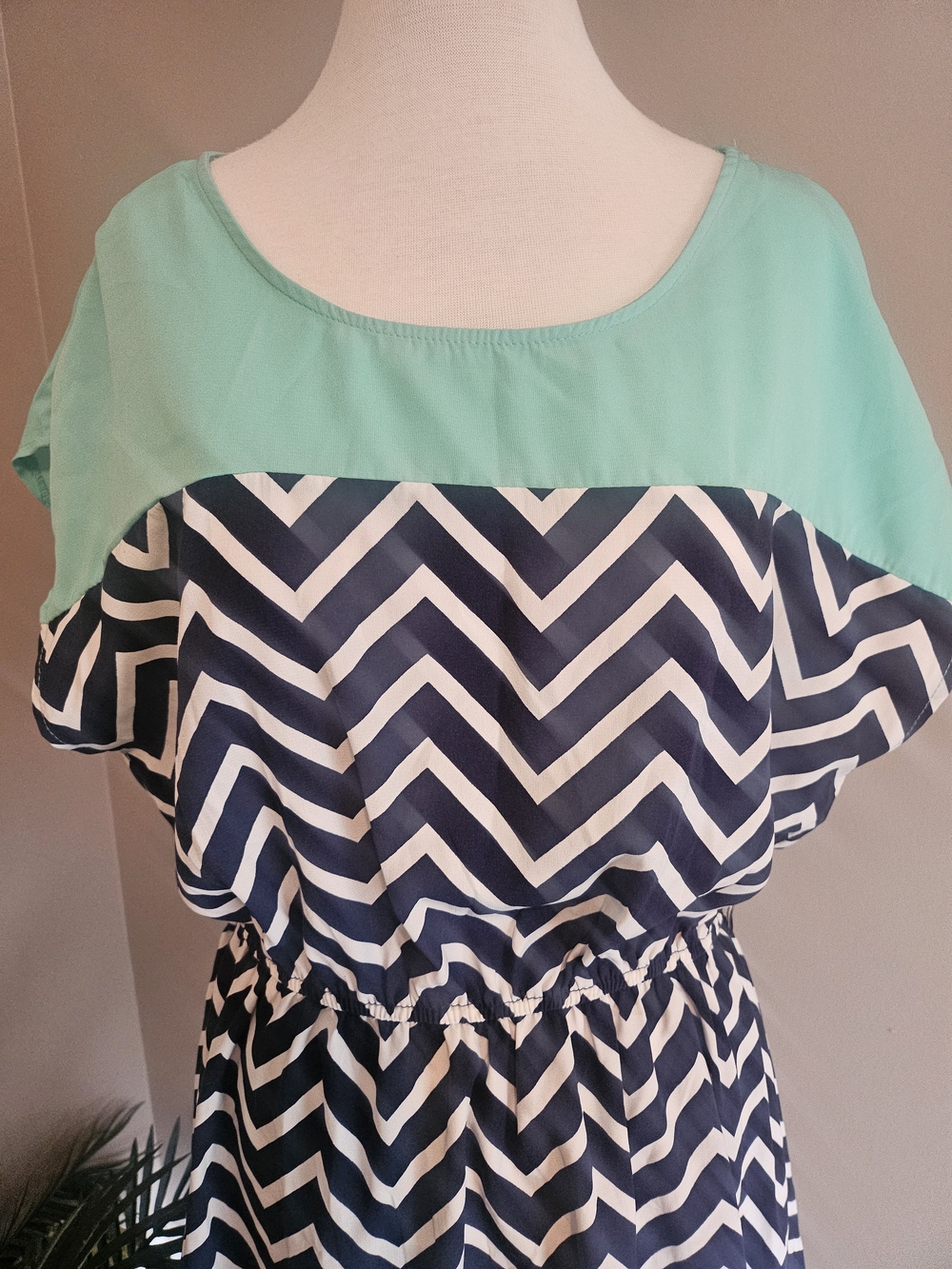Rue21 Mint and Navy Chevron Midi Dress